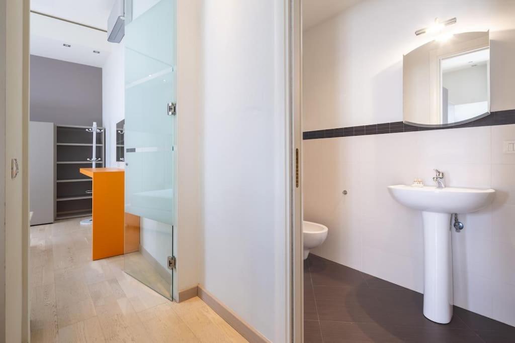 Small & Charming 1-Br Apt Florence Ngoại thất bức ảnh